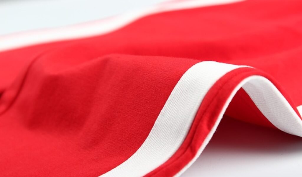 Pronósticos de Fútbol Hoy 06/12/2025: Apuestas, Tips y Picks (Champions, Premier, LaLiga)